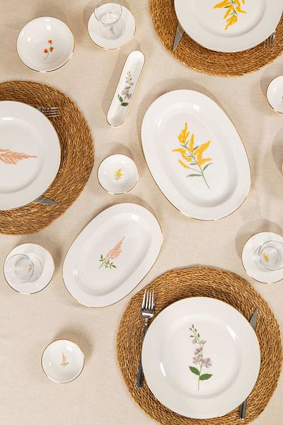 FH finehome Bloom 28 Piece Porcelain Breakfast Set