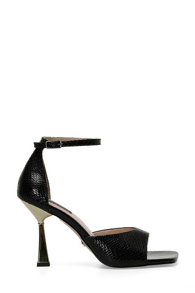 Nine West VADOCA 4FX Schwarze Sandalen mit Absatz für Damen
