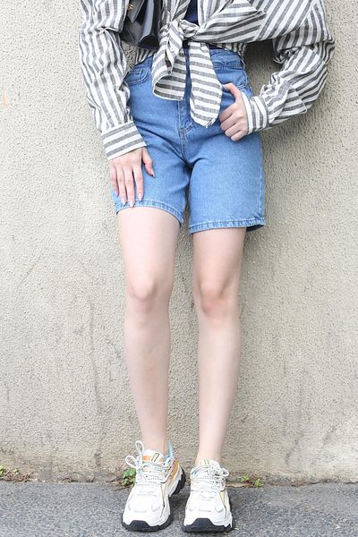 Madmext Pantaloni scurți din denim cu talie înaltă albastră Mg1748