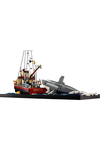 LEGO Ideas Jaws 21350