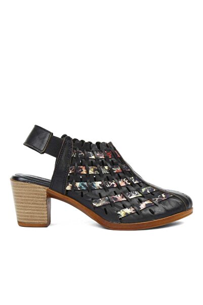 Celal Gültekin Kadın Siyah Kalın Topuklu Deri Sandalet