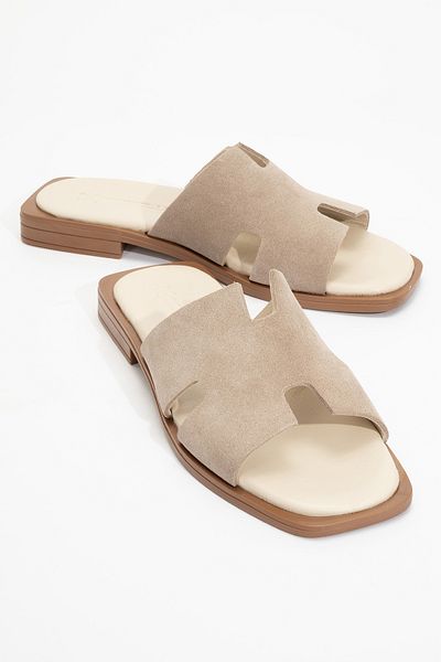 Dericlub Γυναικείες παντόφλες ZY 8012 Model Suede Beige από πραγματικό δέρμα - με λουράκι