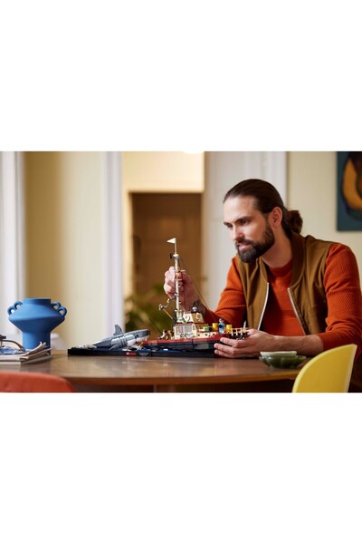 LEGO Ideas Jaws 21350