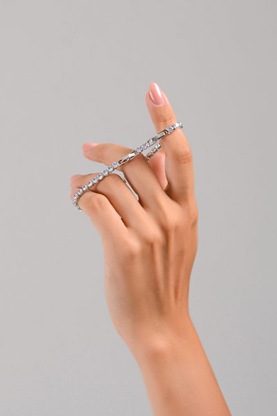 Swaroski سوار المجوهرات