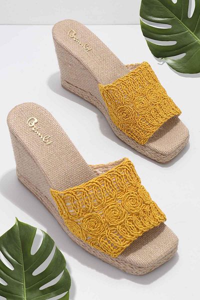 Bambi Mustard Women's Slippers K04874012816