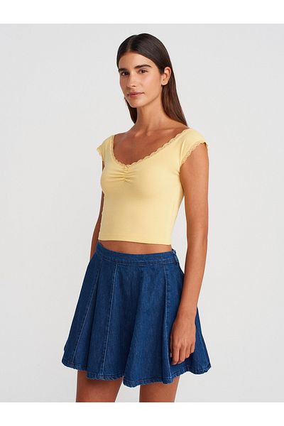 Dilvin 31775 Lace Detailed Off-The-Shoulder Top-Yellow