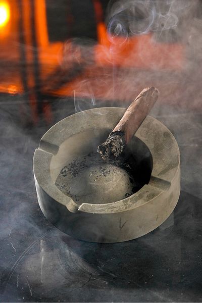 betonmall Large Size Concrete Ash Tray Cigar Ashtray 13 cm