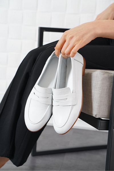 Moda Pie Balerini de damă din piele naturală cu curea Messedar Leofer alb