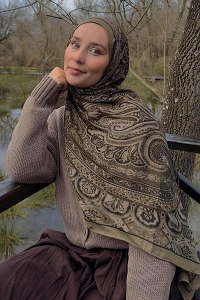 carell Star Stump's Choice Saphire Mink Early Silk Shawl