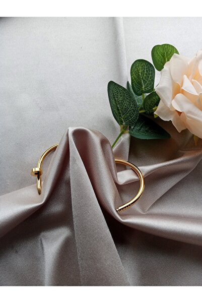 Pervin Ablacım Gold çivi şeklinde bilezik