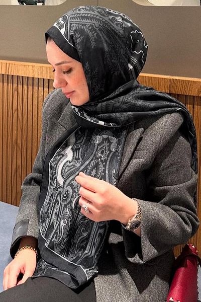 carell Semanur Kaya's Choice Harmony Anthracite Early Silk Shawl