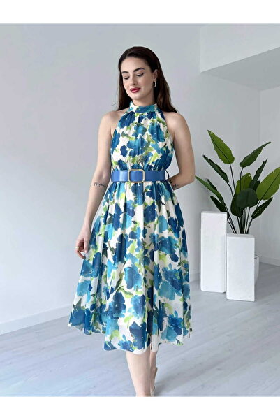 LUXLIGHT Kadın Halter Yaka Mavi Krem Şifon Kemerli Çiçek Desenli Uzun Elbise