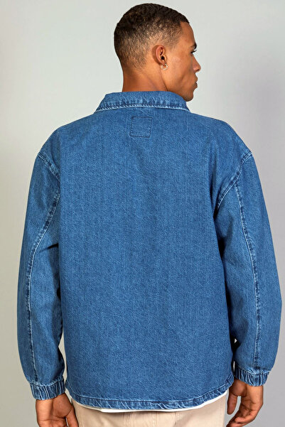 MissKybele Çift Göğüs Cepli Yıkamalı Uzun Ucu Lastili Kollu Düğme Kapamalı Gömlek Model Oversize Denim Ceket