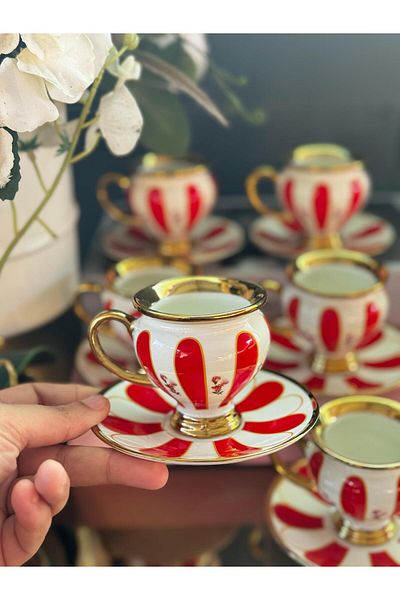 hinezahome Porcelain Scarlet Red Footed Gold Detailed Cup Set for 6 People