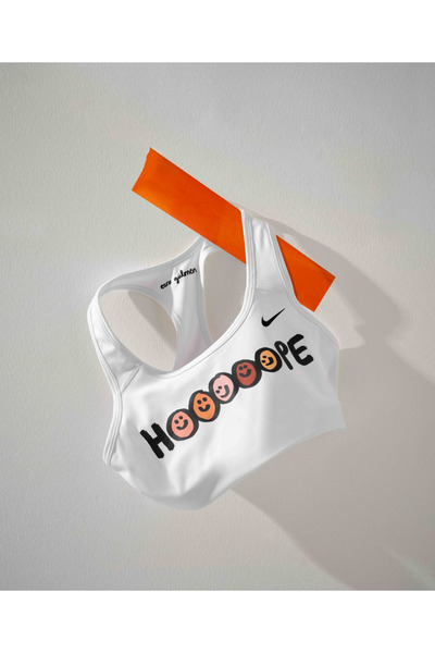 Nike Dri-FIT Swoosh Nonpded Bra (Esra Gülmener Özel Koleksiyon) YouSportswear