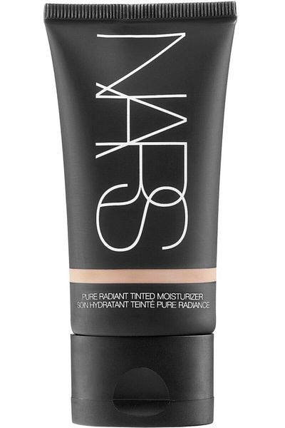 Nars Oil-Free Spf30+ Tinted Moisturizer That Gives Radiance to the Skin 50 ml Finland