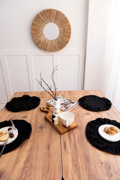 Morlay 4-Piece Placemat Set - Frilly Cotton Linen, 40 cm - Black Color