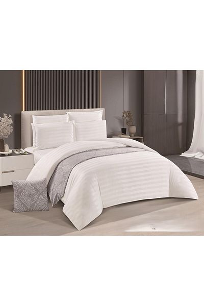 Red Rose A royal double hotel bedspread to give you elegance and comfort, made of the finest materials, size 240*260 cm