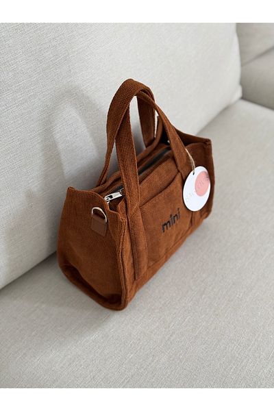 BAGLOVİS Long Strap Tan Colored Small Shoulder Bag with Front Coin Compartment and Mini Embroidered En20 Uzn16