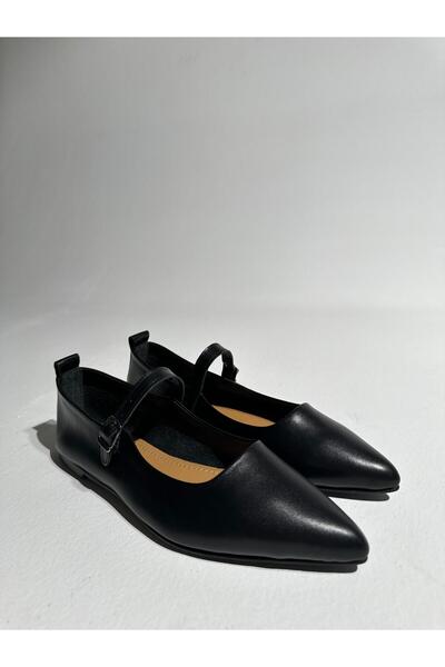 Eataly Shoes حذاء باليرينا ناعم من الجلد بمقدمة مدببة باللون الأسود من كاتي