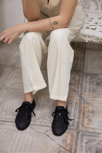 Eataly Shoes 042-1040 Sport pentru femei cu șireturi din plasă neagră