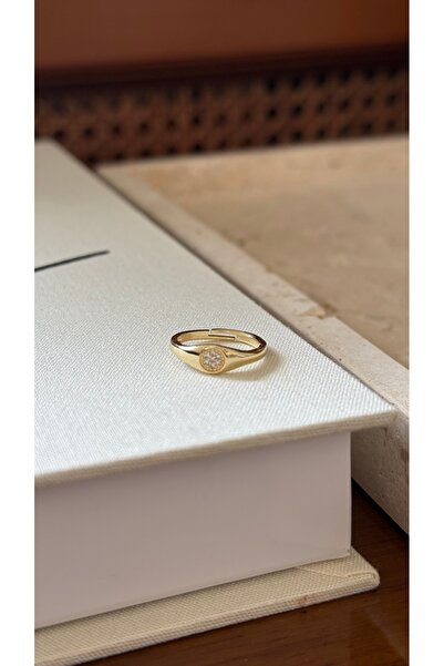 Muse Sister خاتم إصبع صغير بتفاصيل حجر الختم من أوليفيا (قابل للتعديل)