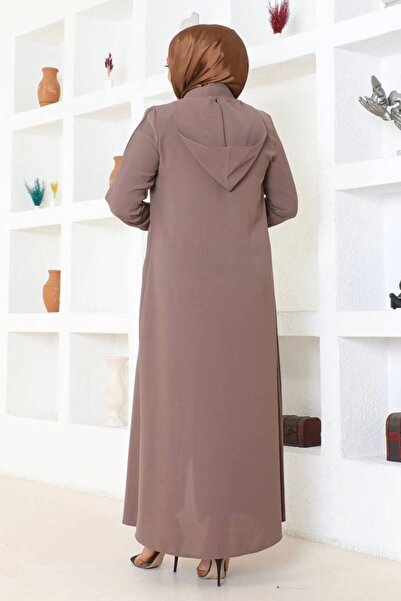 Neva Style Cellar Ferace with Piping Detail