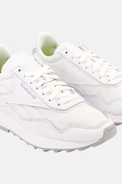 Reebok حذاء جري CL Legacy AZ برباط للأولاد الصغار، أبيض