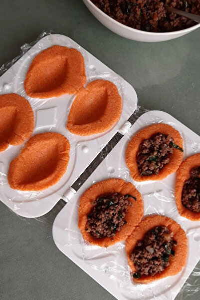 Genel Markalar Pratik 4 'li Içli Köfte Aparatı Içli Köfte Kalıbı Içli Köfte Kalıbı Beyaz