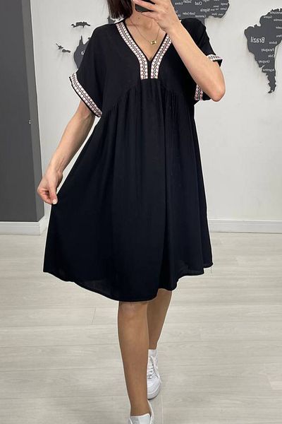 AYASOFYA OTANTIK Rochie midi neagră cu decolteu în V cu mânecă scurtă