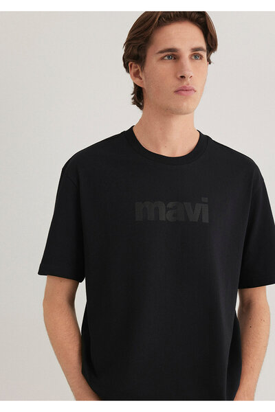 Mavi Свободна черна тениска с лого 0611807-900