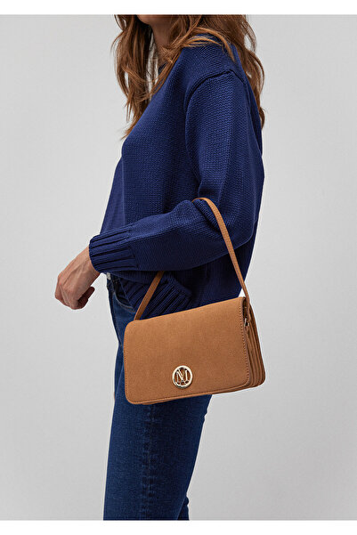 Mavi حقيبة بلون أسمر مع تفاصيل شعار M 1912644 -33653