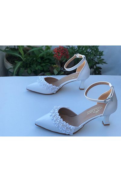 Holdays Women's Pearl Detailed White Wedding Shoes