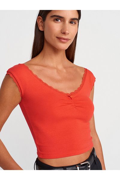 Dilvin 31775 Lace Detailed Off-The-Shoulder Ball-Red