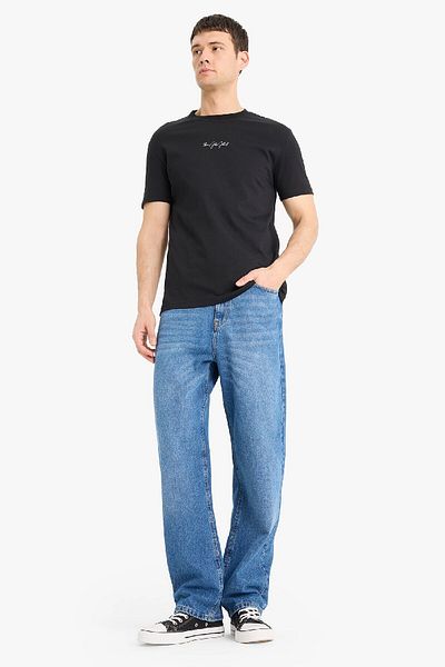 DeFacto 100% βαμβάκι Diego Velazquez Regular Fit Crew λαιμόκοψη με στάμπα κοντομάνικο μπλουζάκι D7062ax25sp