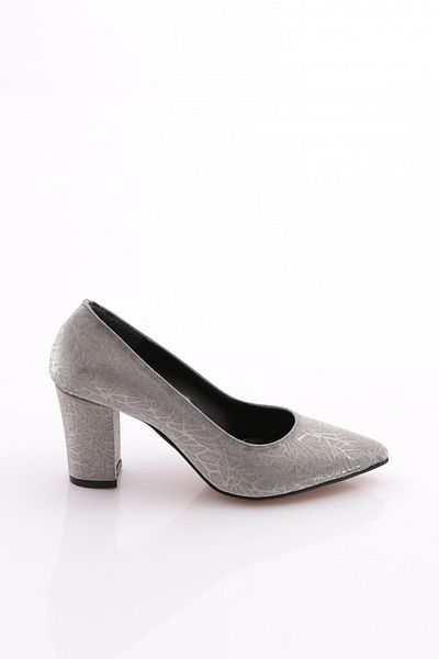 DGN 125 Pantofi cu toc pentru femei