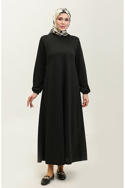 sefamerve Schwarzes Kleid mit elastischen Ärmeln – 0650-01