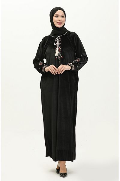 sefamerve Μαύρο Velvet Plus Size Φόρεμα με Λεπτομέρεια Κεντήματος - 24K9058-03