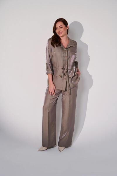 DE WHITES بنطلون بتفاصيل مطاطية بخصر كبير الحجم