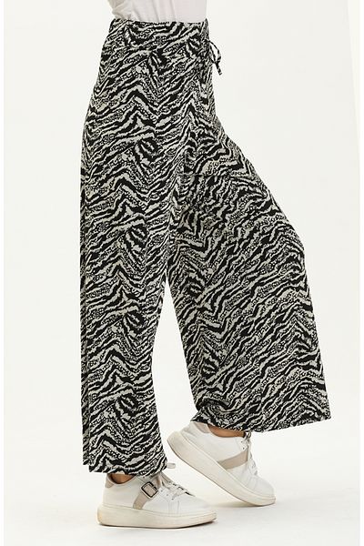 sefamerve Pantaloni din viscoză 1027b-01 Negri