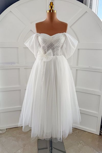 Lenta Moda Βραδινό φόρεμα και νυφικό από τούλι σε μεσαίο μήκος με λευκό μαργαριτάρι και κορδέλα
