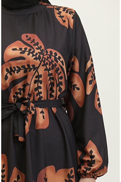 sefamerve Μαύρο καφέ φόρεμα κρεπ με φλοράλ στάμπα - 0350A-01