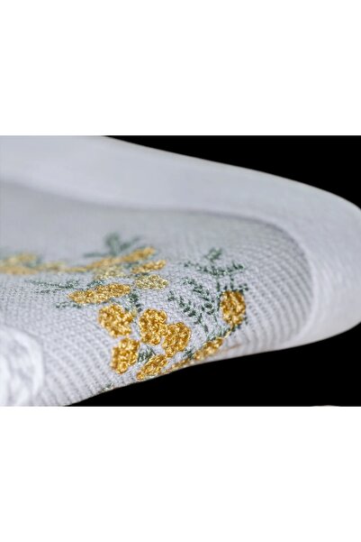 Madame Coco Рушник з вишивкою Pansy 30x45 см