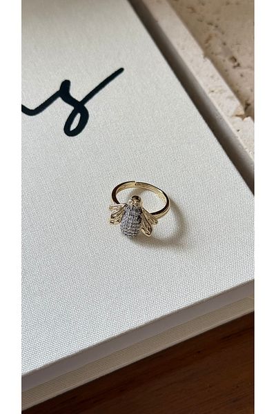 Muse Sister Bee Figured Stone Ring