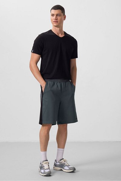TOMMY LIFE Ανδρικό σορτς Oversize με υφή επιφάνειας Khaki - 81288