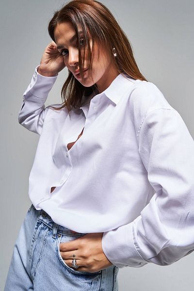 its basic Women's White Color S5-2 100% Cotton Oversize Shirt