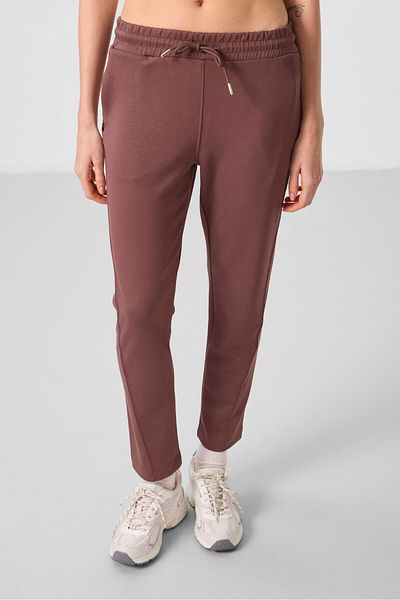 TOMMY LIFE Кафяв дамски панталон с тесни крачоли и скрит цип, мека текстура - 94668