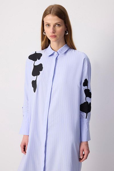 Touché Privé ROCHIE CAMISA DETALIATĂ DE BRODARE