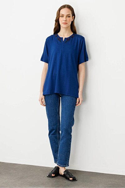 Desen Triko Women's Open Collar Lace Flower Embroidered Combed Cotton T-Shirt Indigo