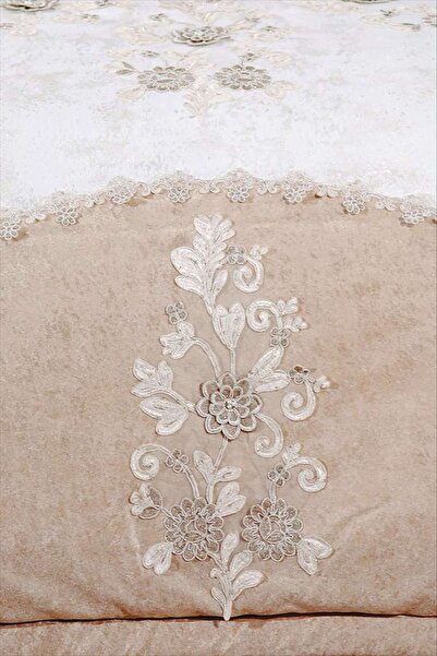 Madamca Ceren 4 Pieces Velvet Bed Cover